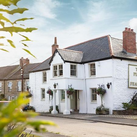 The Plume Of Feathers Mitchell Bagian luar foto